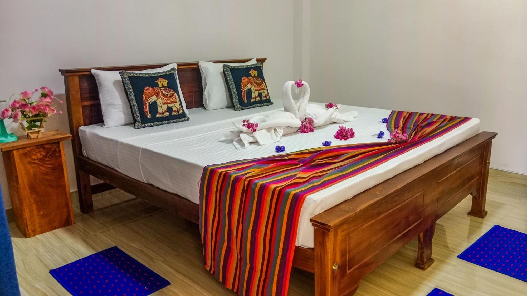Gimhana Homestay Сигирия Экстерьер фото