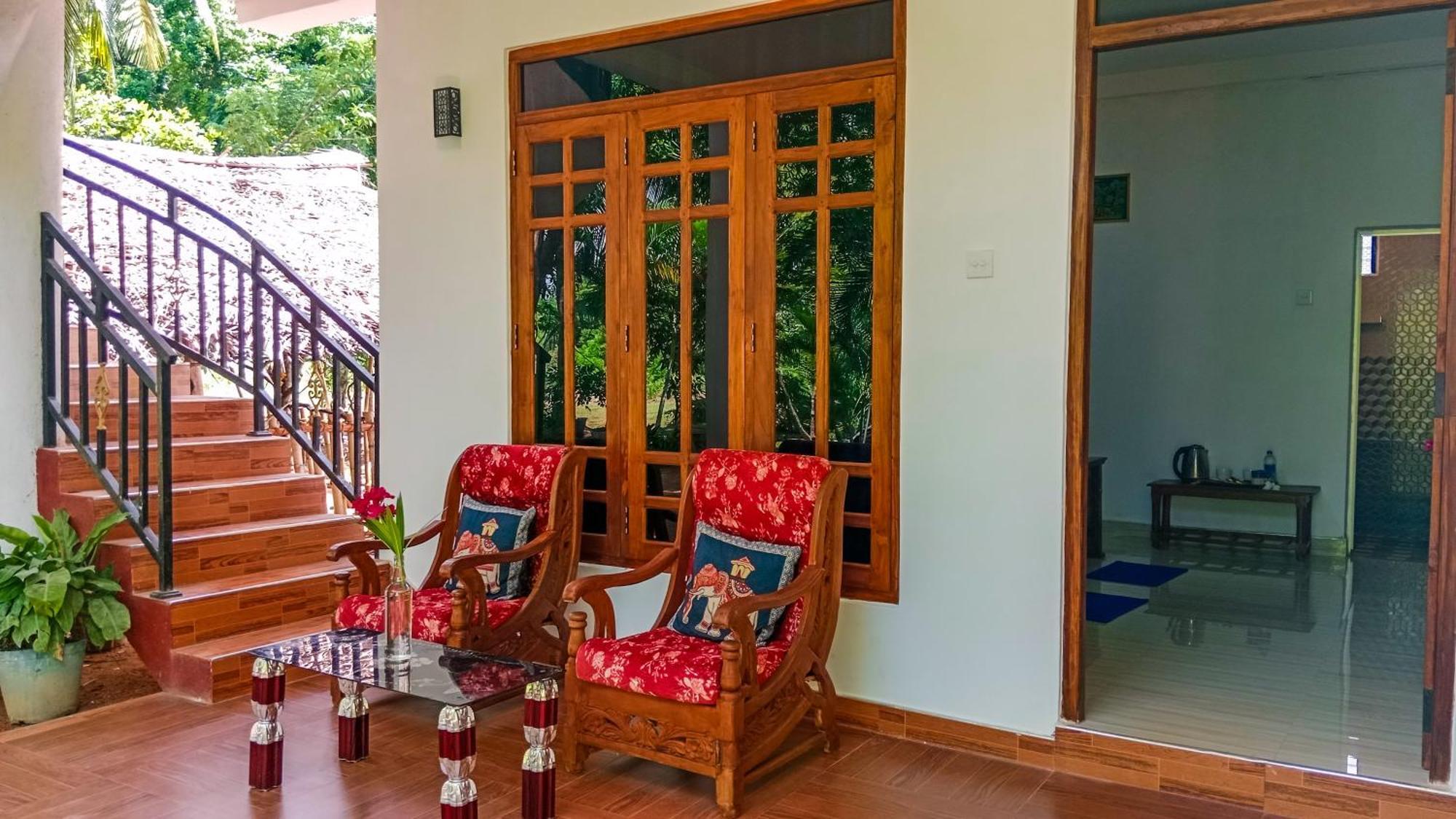 Gimhana Homestay Сигирия Экстерьер фото