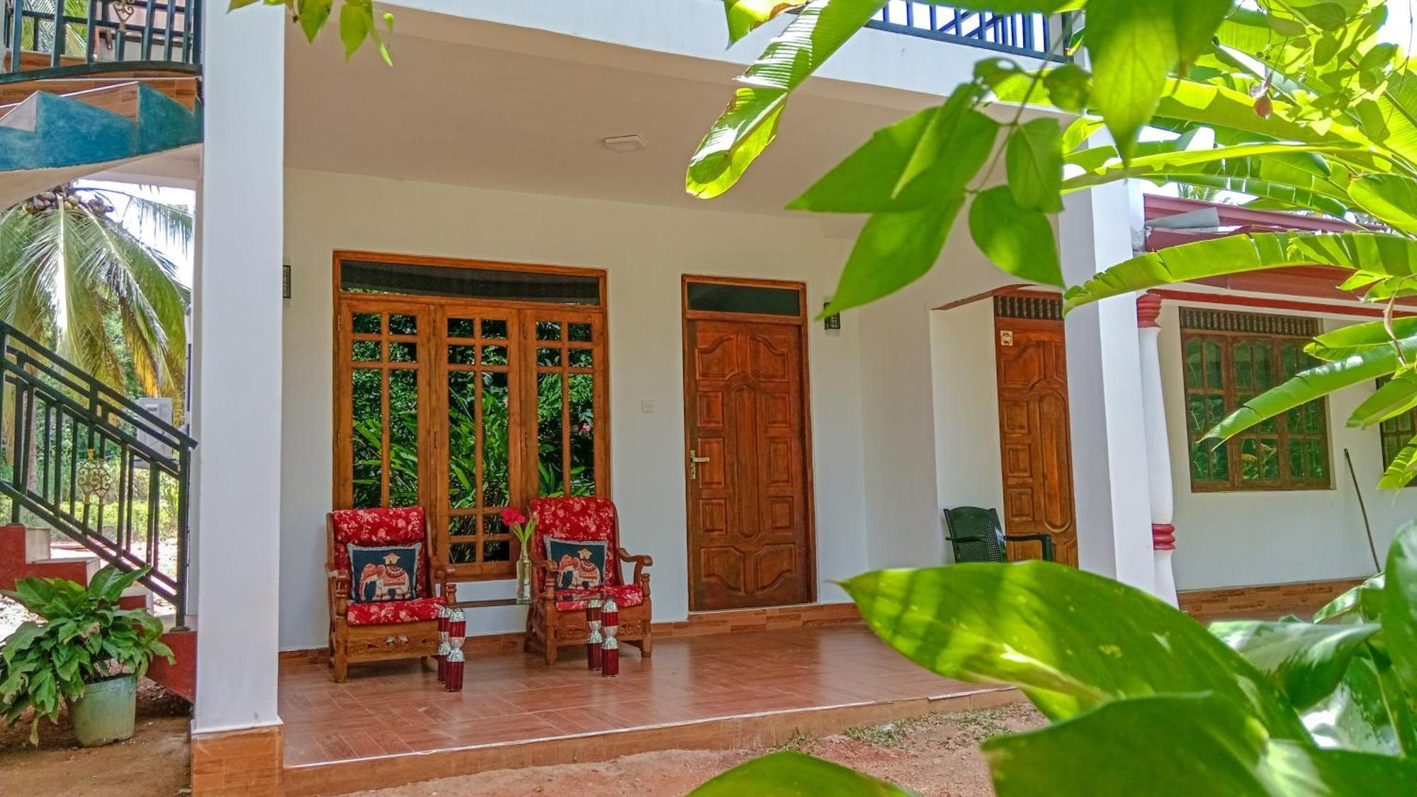 Gimhana Homestay Сигирия Экстерьер фото