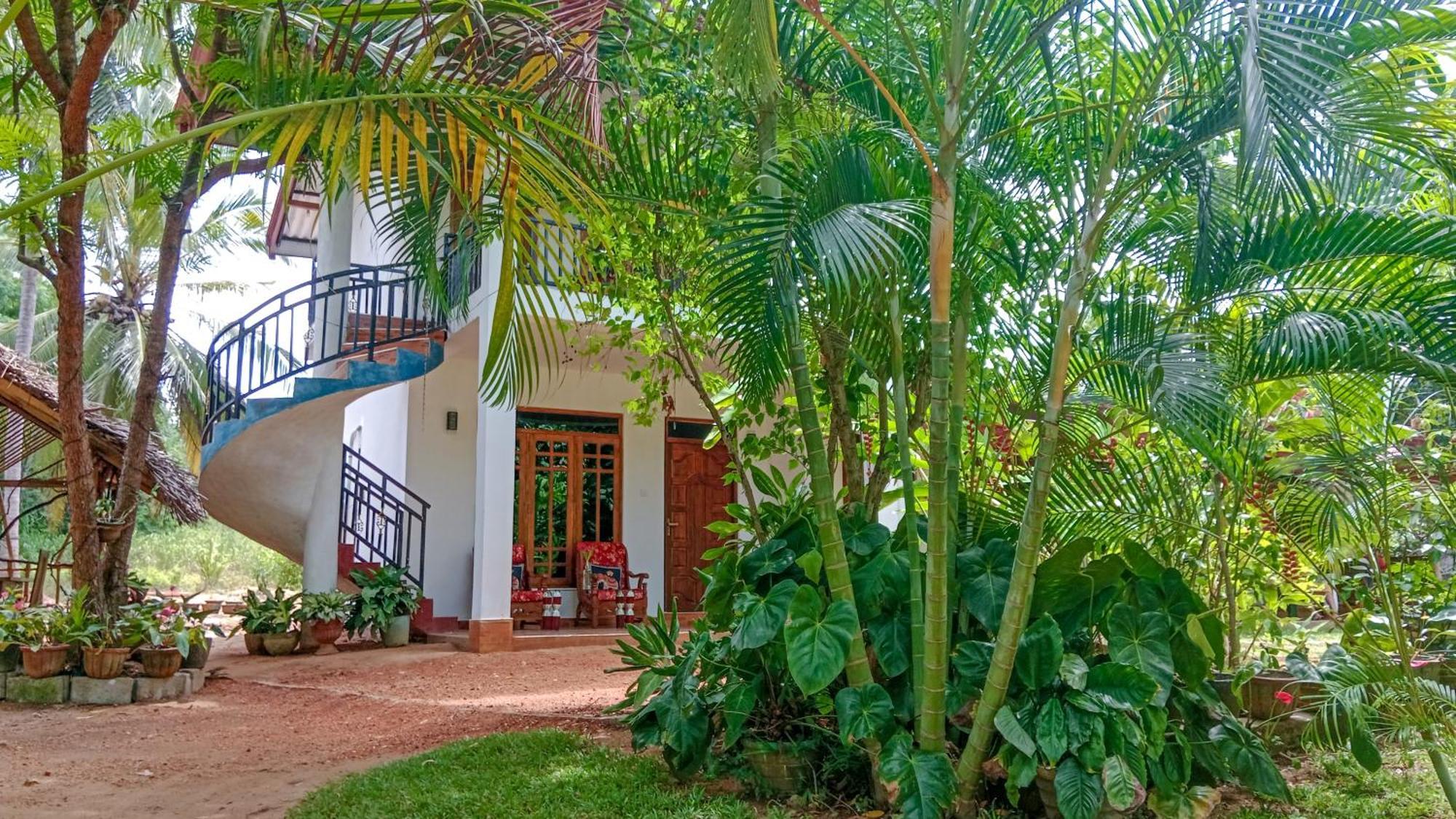 Gimhana Homestay Сигирия Экстерьер фото