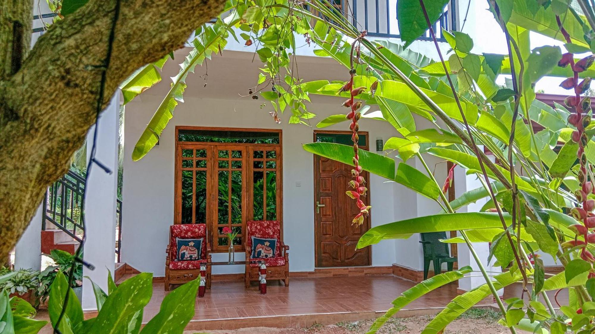 Gimhana Homestay Сигирия Экстерьер фото