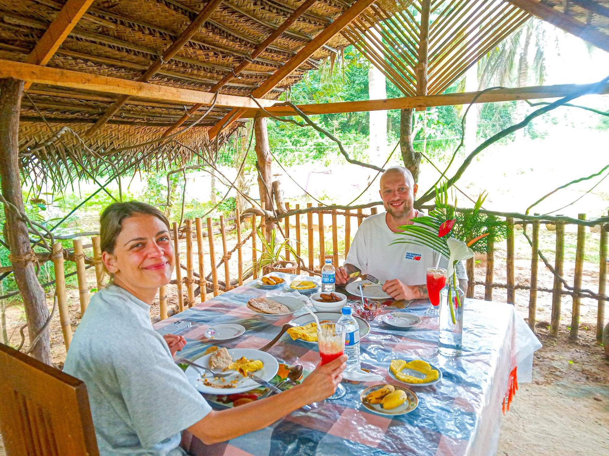 Gimhana Homestay Сигирия Экстерьер фото