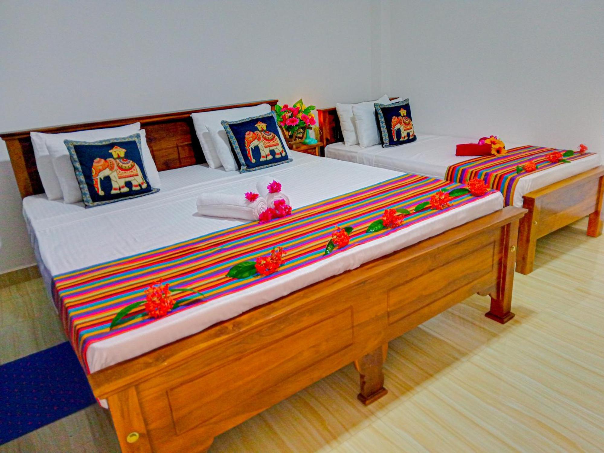Gimhana Homestay Сигирия Экстерьер фото